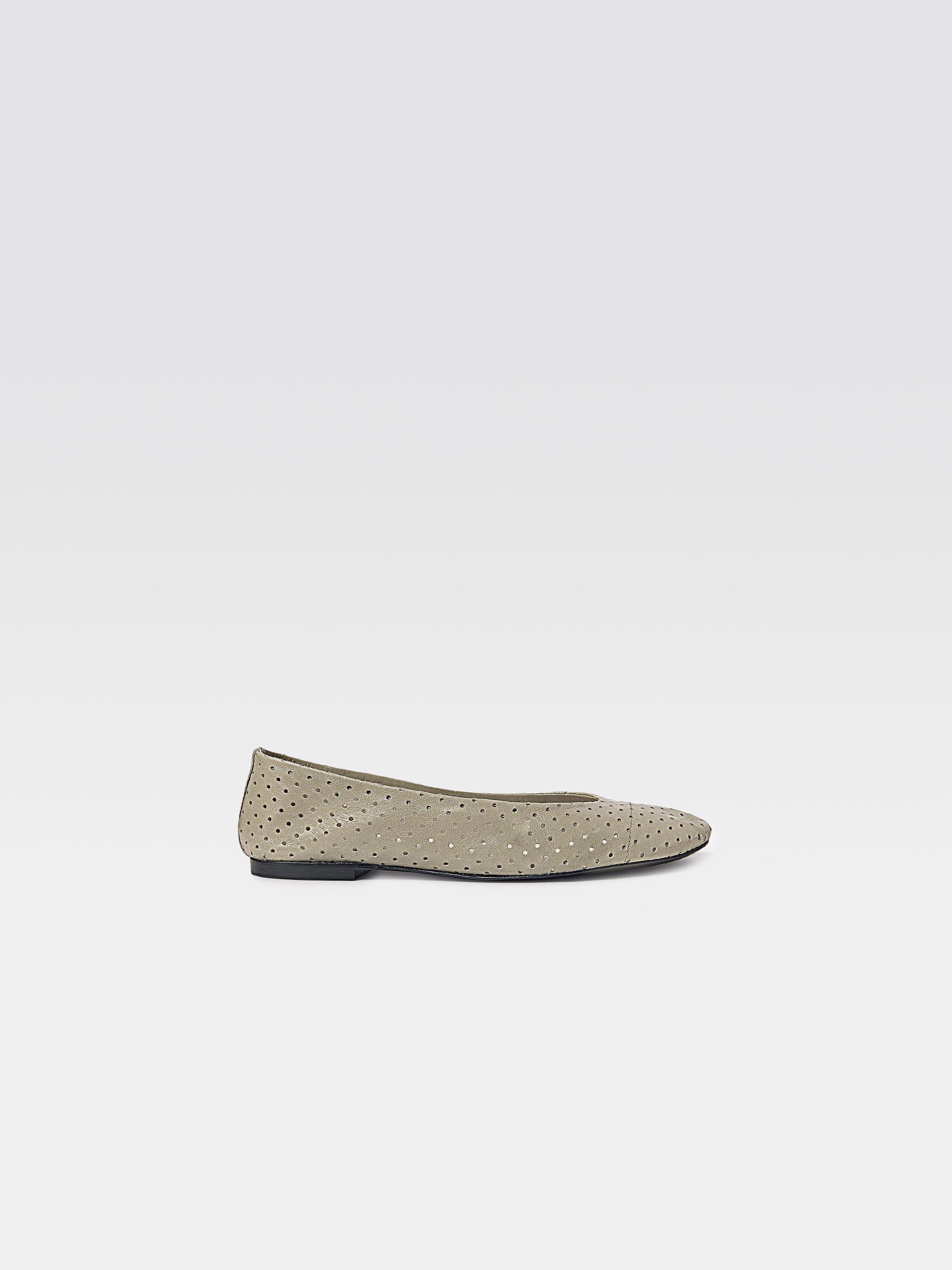 Bailarina Perforated